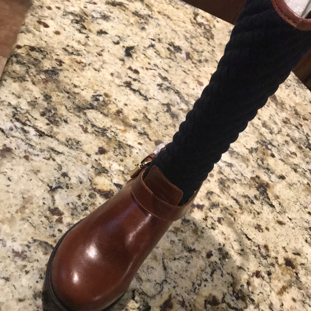 TH Andrea' Quilted Riding Boot - Picture 2 of 3